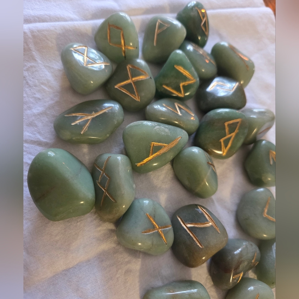 Aventurine Runes - Picture 2 of 2